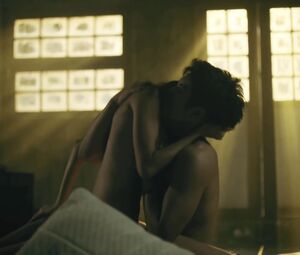 Salvita Decorte Nude - Halfworlds s01e04 (2017)